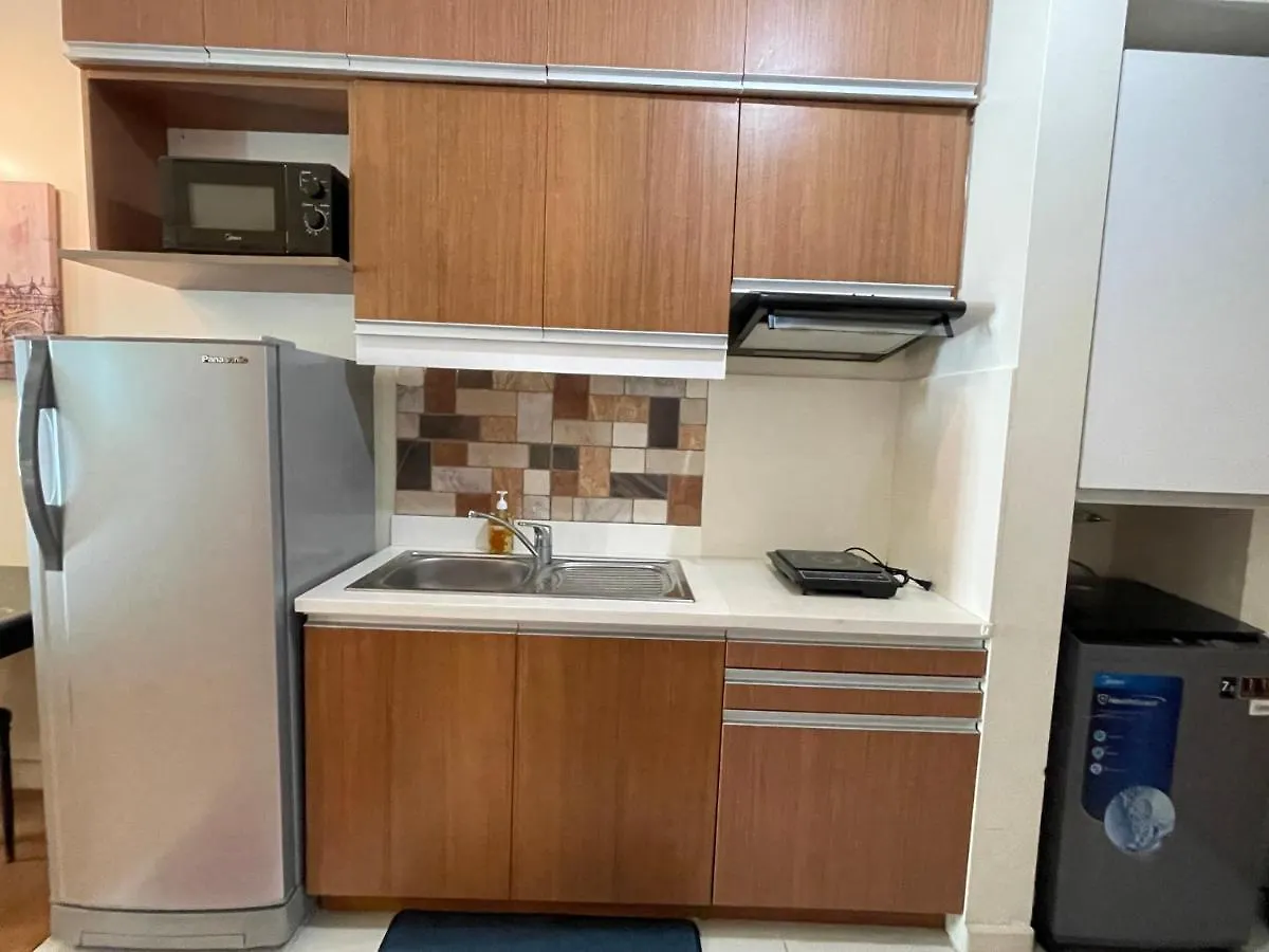 Aparthotel Modern And Cozy Condo In 8Adriatico Near Pgh, Slmec And Us Embassy Manila