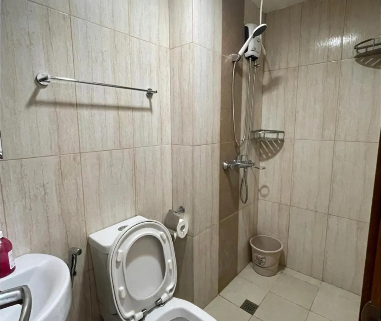 Aparthotel Modern And Cozy Condo In 8Adriatico Near Pgh, Slmec And Us Embassy Manila Philippines