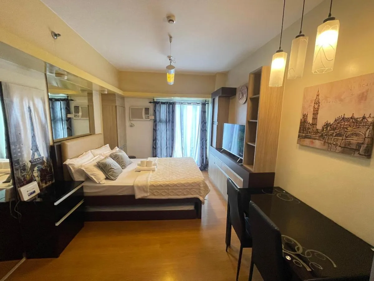 Modern And Cozy Condo In 8Adriatico Near Pgh, Slmec And Us Embassy Μανίλα